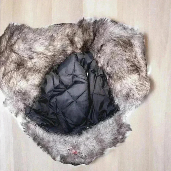 Wisconsin Timber Rattlers MiLB Baseball Head Logo Red Black Plaid Trapper Hat - Picture 5 of 6